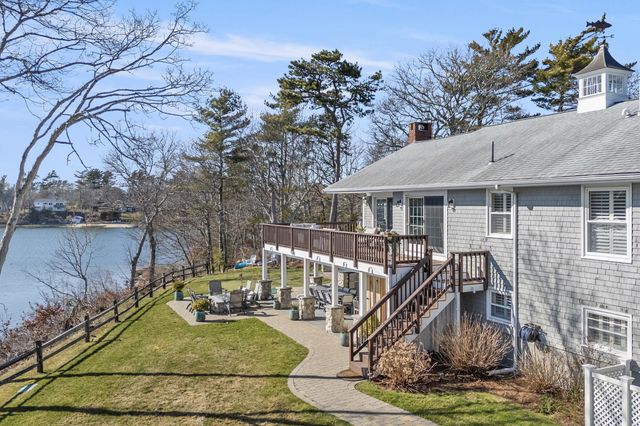 9 Fabyan Way, Buzzards Bay, MA 02532
