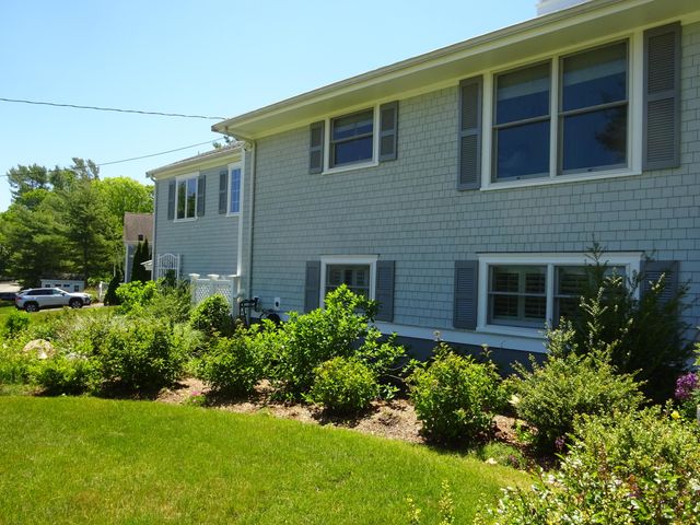 9 Fabyan Way, Buzzards Bay, MA 02532
