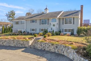 9 Fabyan Way, Buzzards Bay, MA 02532