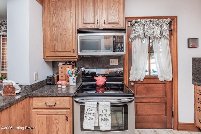 4549 Southern Pkwy, Louisville, KY 40214