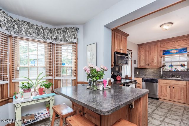 4549 Southern Pkwy, Louisville, KY 40214