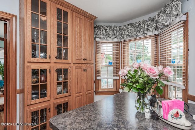 4549 Southern Pkwy, Louisville, KY 40214