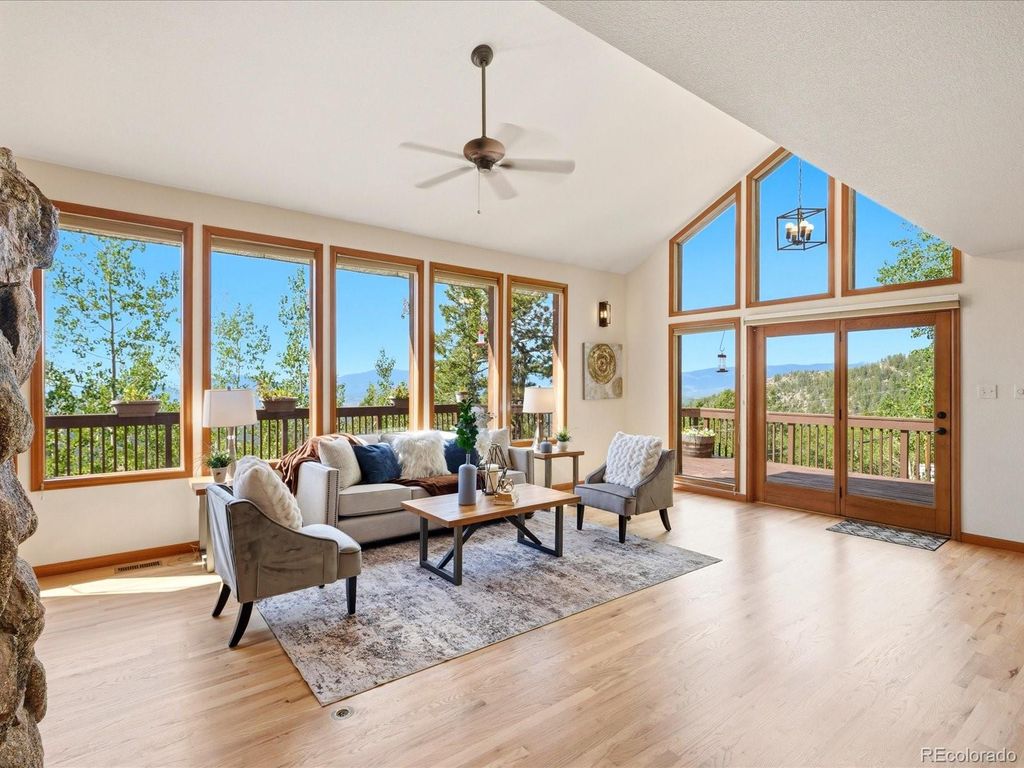 Image 3 of property listing at 11743 Braun Way, Conifer, CO 80433