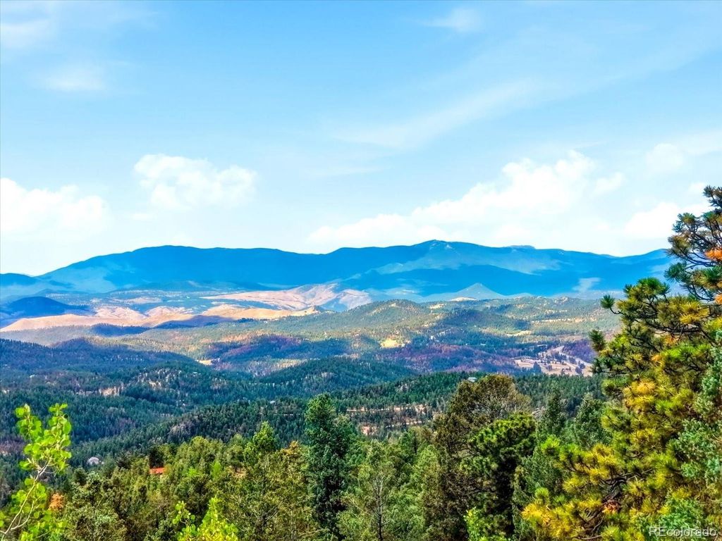 Image 30 of property listing at 11743 Braun Way, Conifer, CO 80433