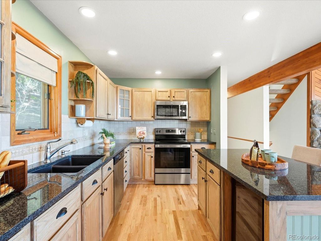 Image 9 of property listing at 11743 Braun Way, Conifer, CO 80433