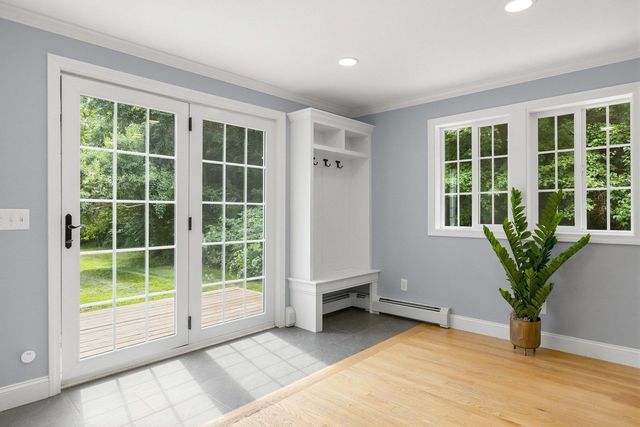 8 Brookhaven Road, Kingston, NH 03848