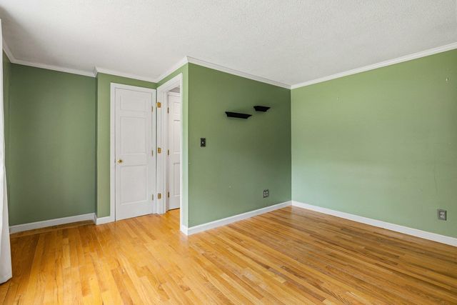 8 Brookhaven Road, Kingston, NH 03848