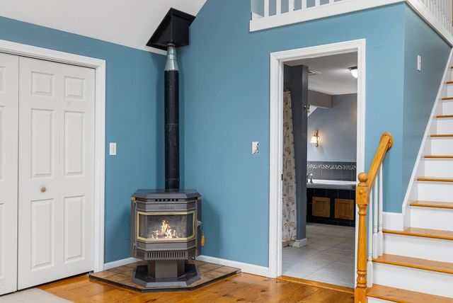 8 Brookhaven Road, Kingston, NH 03848