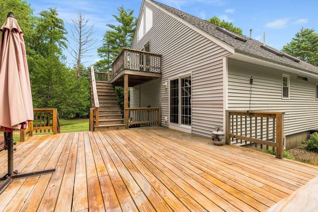 8 Brookhaven Road, Kingston, NH 03848