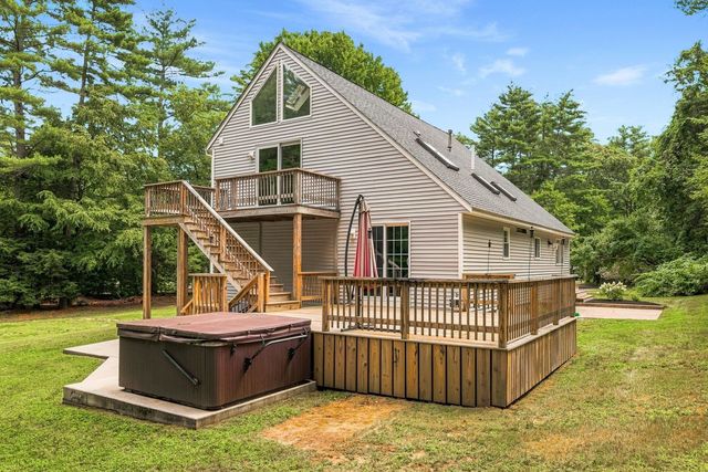 8 Brookhaven Road, Kingston, NH 03848