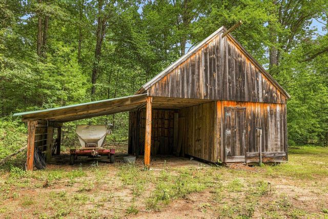 8 Brookhaven Road, Kingston, NH 03848