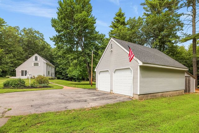 8 Brookhaven Road, Kingston, NH 03848
