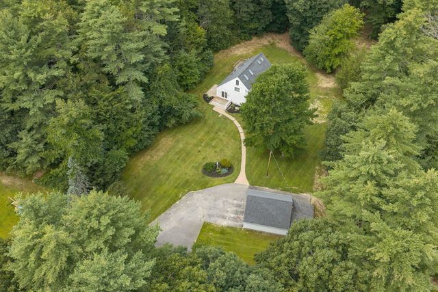 8 Brookhaven Road, Kingston, NH 03848