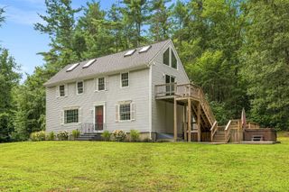8 Brookhaven Road, Kingston, NH 03848