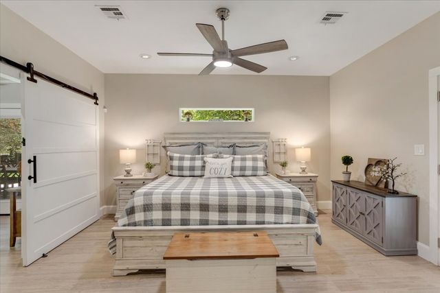 10 Holland Street, Pottsboro, TX 75076