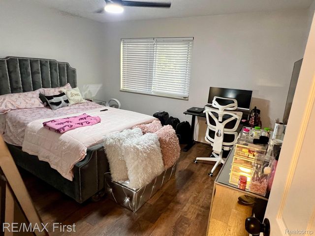 4859 MANSFIELD Avenue H-06, Royal Oak, MI 48073