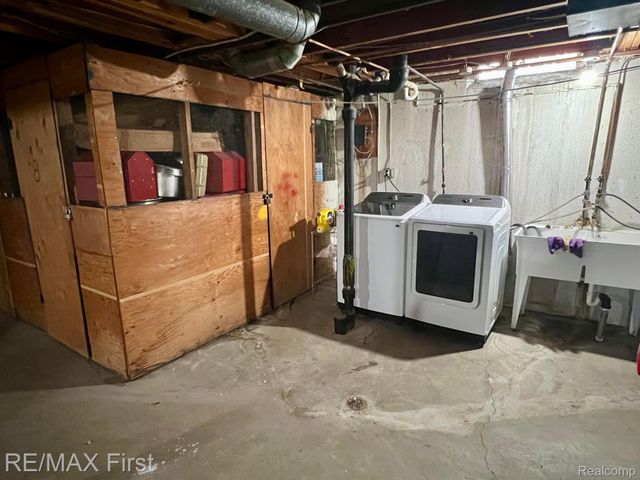 4859 MANSFIELD Avenue H-06, Royal Oak, MI 48073