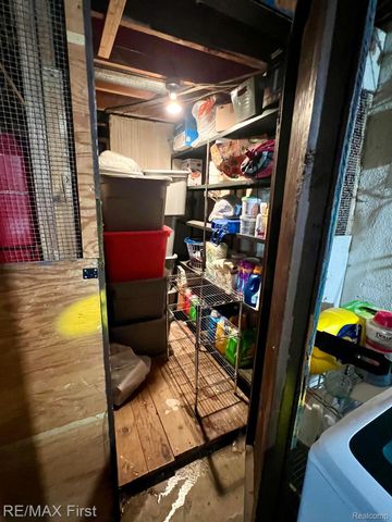 4859 MANSFIELD Avenue H-06, Royal Oak, MI 48073