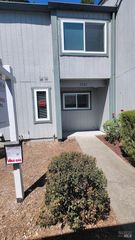 2305 Cross Ave, Santa Rosa, CA 95401