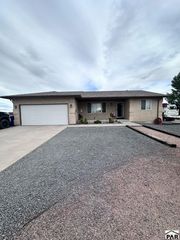555 E McClave Dr, Pueblo West, CO 81007