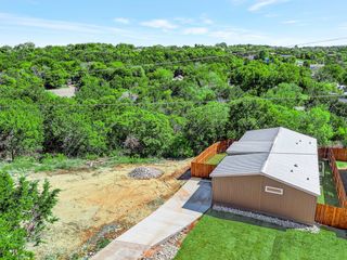 815 Thicket Trail, Granbury, TX 76048