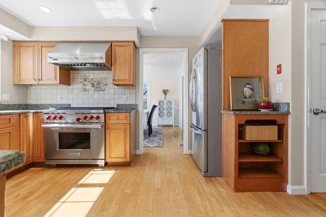 7 Blacksmith Way, Saugus, MA 01906