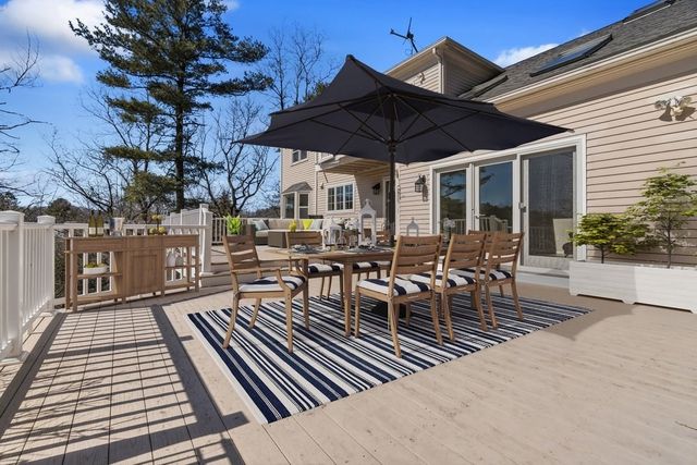 7 Blacksmith Way, Saugus, MA 01906