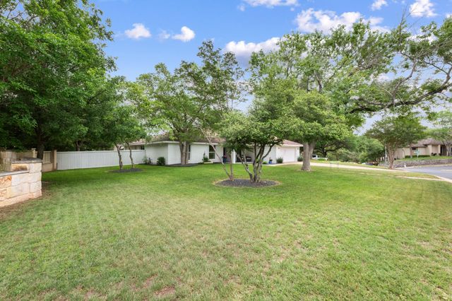 6104 Carry Back LN, Austin, TX 78746