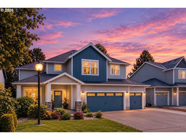 18792 SUNBLAZE Dr, Oregon City, OR 97045