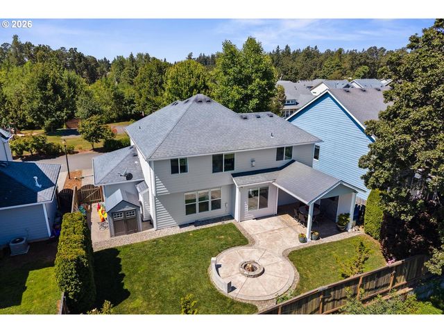 18792 SUNBLAZE Dr, Oregon City, OR 97045