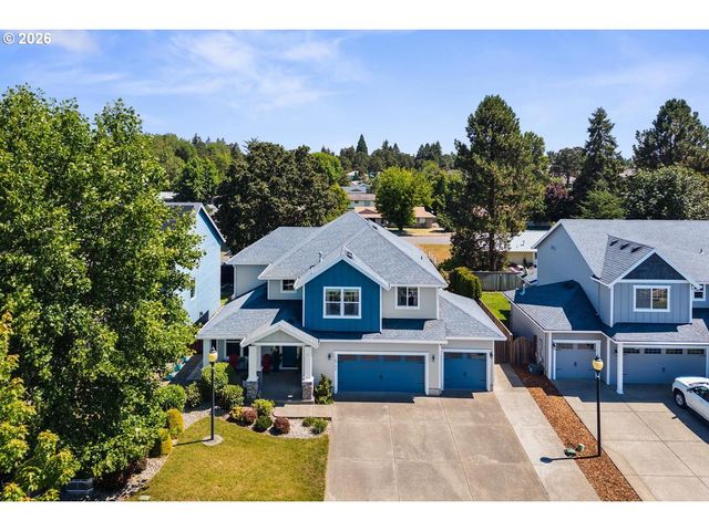 18792 SUNBLAZE Dr, Oregon City, OR 97045