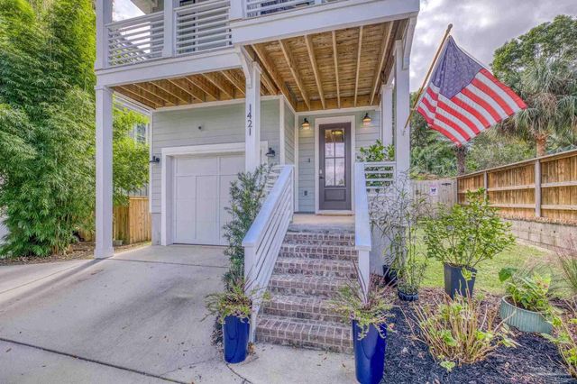 1421 E Texar Dr, Pensacola, FL 32503