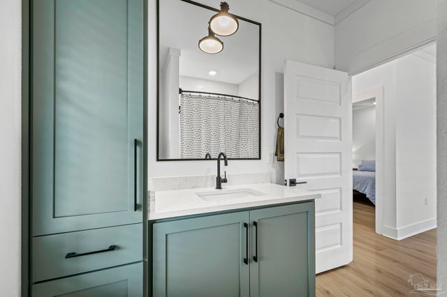 1421 E Texar Dr, Pensacola, FL 32503