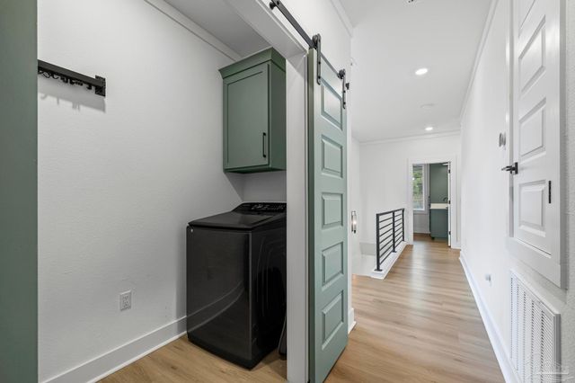 1421 E Texar Dr, Pensacola, FL 32503