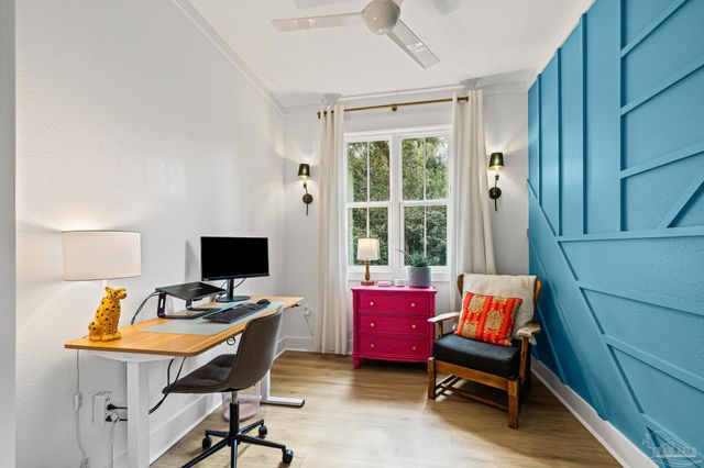 1421 E Texar Dr, Pensacola, FL 32503