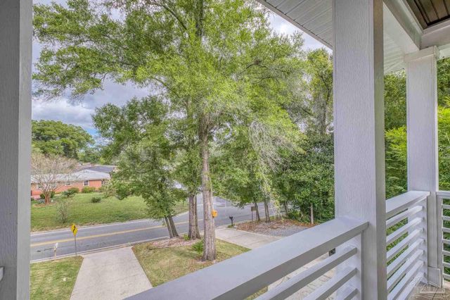 1421 E Texar Dr, Pensacola, FL 32503