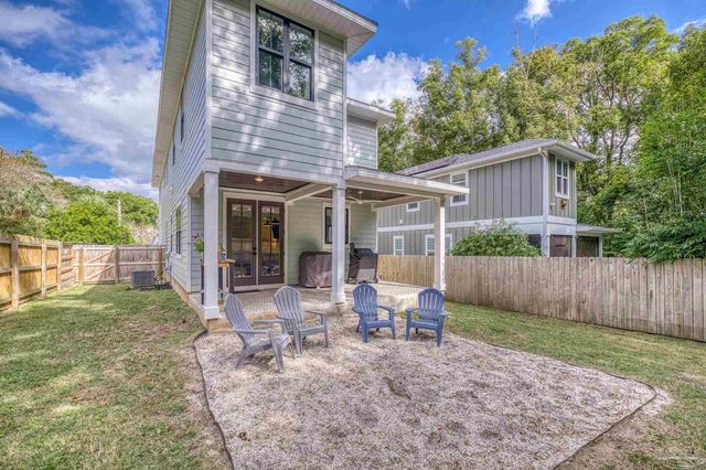 1421 E Texar Dr, Pensacola, FL 32503