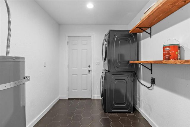 2526 Upper River Road, Grants Pass, OR 97526