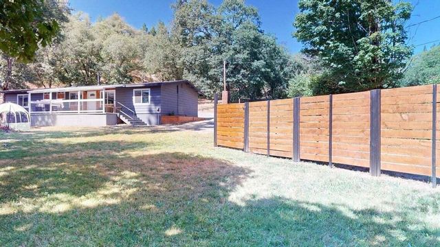 2526 Upper River Road, Grants Pass, OR 97526