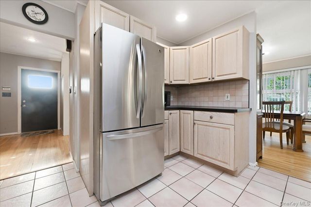 658 Richmond Road, East Meadow, NY 11554