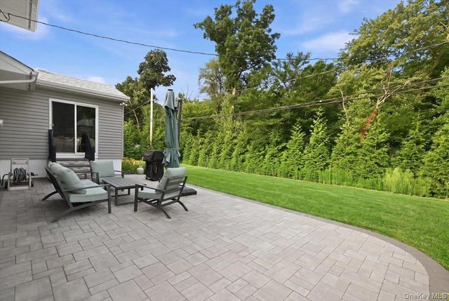 658 Richmond Road, East Meadow, NY 11554