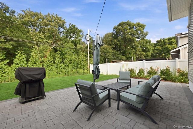 658 Richmond Road, East Meadow, NY 11554