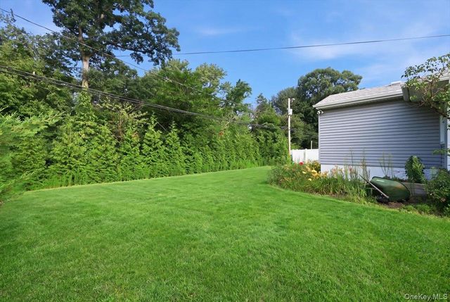 658 Richmond Road, East Meadow, NY 11554
