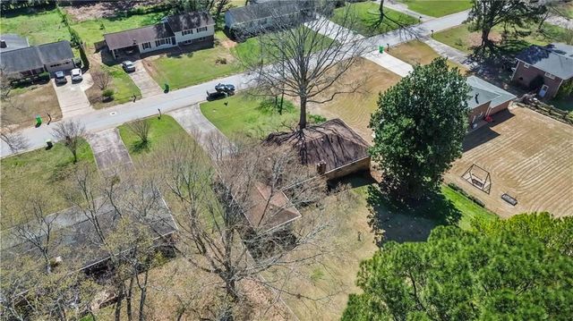 580 Lee Ann SW Drive, Smyrna, GA 30082