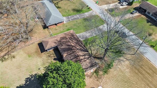 580 Lee Ann SW Drive, Smyrna, GA 30082