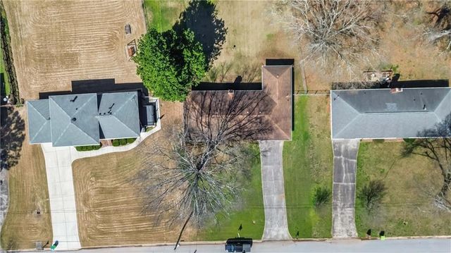 580 Lee Ann SW Drive, Smyrna, GA 30082