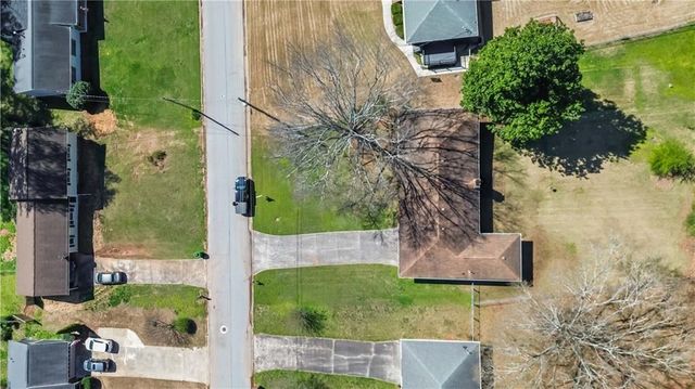 580 Lee Ann SW Drive, Smyrna, GA 30082