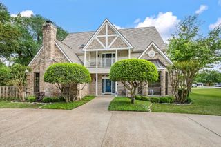1349 Lakeview Drive, Southlake, TX 76092