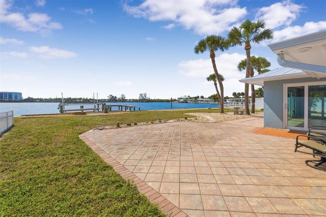 1424 LEMON BAY DRIVE, Englewood, FL 34223