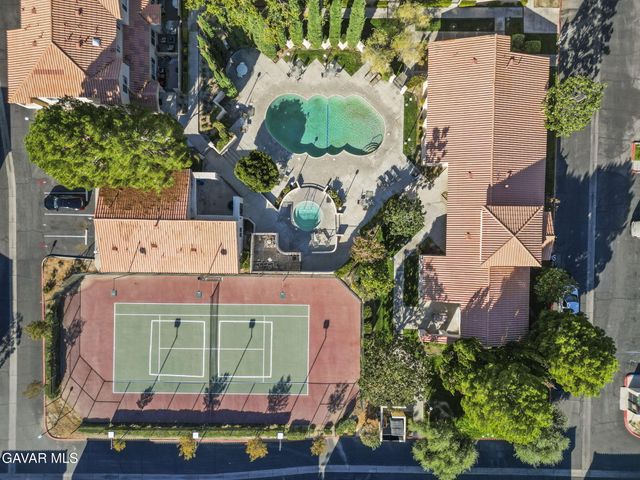 43467 30th Street Unit 2, Lancaster, CA 93536